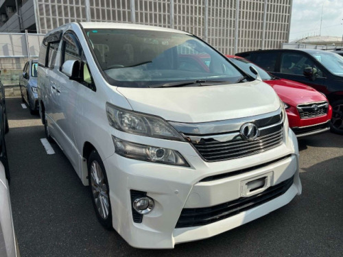 Toyota Vellfire  2.4Z