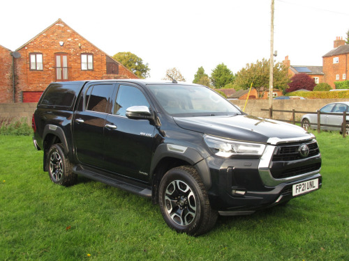 Toyota Hi-Lux  INVINCIBLE 4X4 D-4D DCB