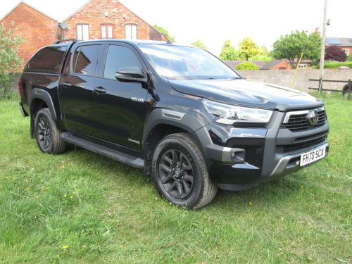 Toyota Hi-Lux  2.8 Invincible X D4D 4WD