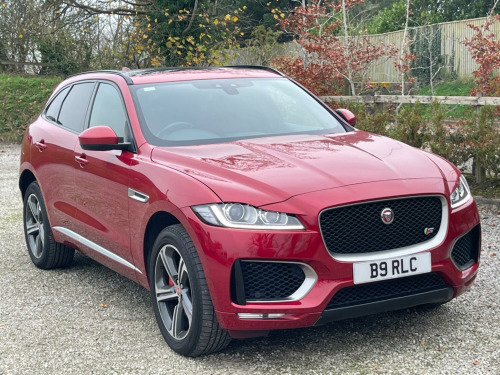 Jaguar F-PACE  3.0 D300 V6 S