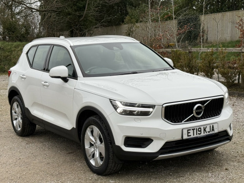Volvo XC40  1.5 Momentum T3 