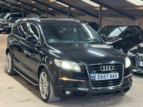 Audi Q7  4.2 TDI S line