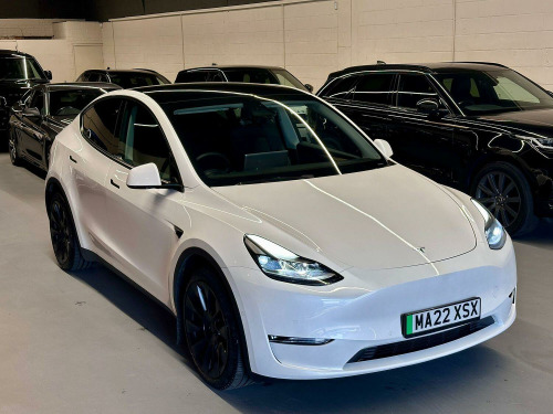 Tesla Model Y  (Dual Motor) Long Range