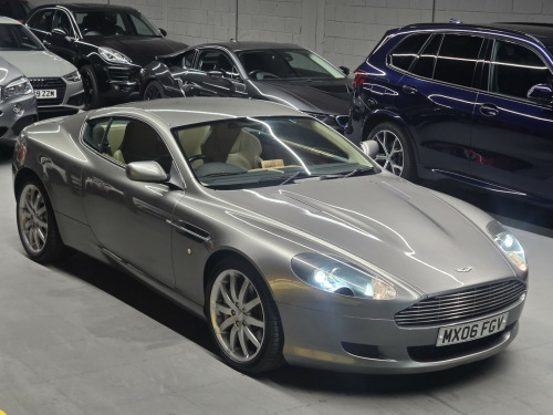 Aston Martin DB9  5.9 