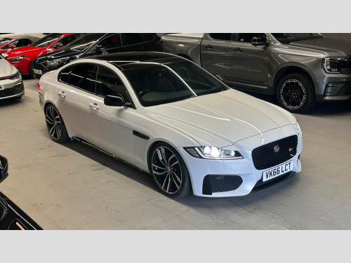 Jaguar XF  3.0 V6 S 