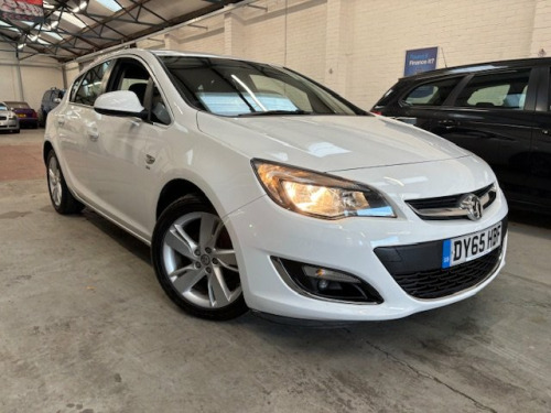 Vauxhall Astra  1.6 i SRi