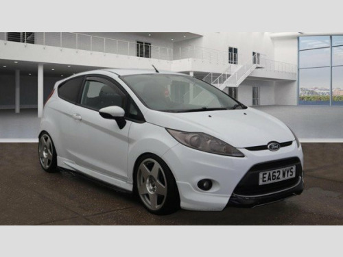 Ford Fiesta  1.6 Metal