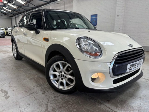MINI Hatch  1.5 5-Door Hatch Cooper D