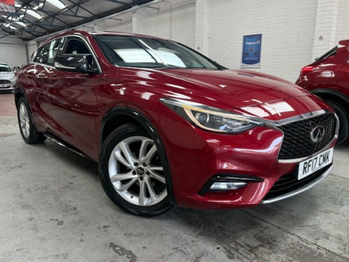 Infiniti Q30  1.6 T Premium