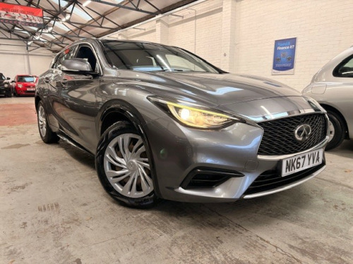 Infiniti Q30  1.5 d SE 