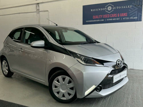 Toyota AYGO  1.0 VVT-i x-play