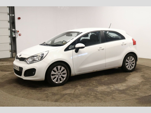 Kia Rio  1.3 2 