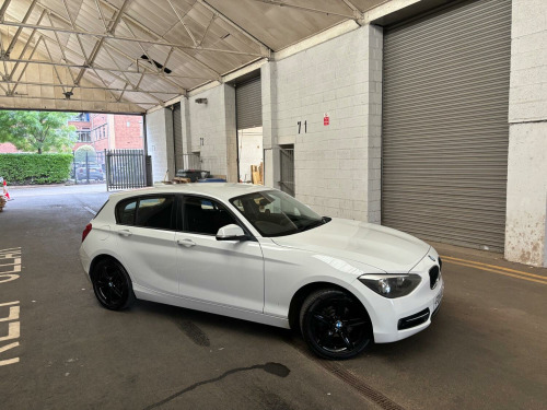 BMW 1 Series  2.0 116d Sport 5-door