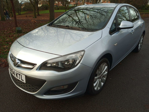 Vauxhall Astra  1.6 16v Design