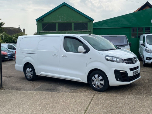 Vauxhall Vivaro  1.5 Turbo D 2900 Sportive