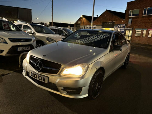 Mercedes-Benz C-Class C220 2.1 C220 CDI BlueEfficiency Executive SE Saloon 4d