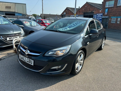 Vauxhall Astra  1.6 16v SRi Hatchback 5dr Petrol Manual Euro 5 (11