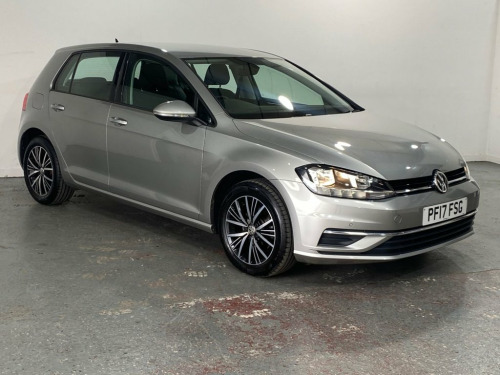 Volkswagen Golf  1.0 SE NAVIGATION TSI BLUEMOTION TECHNOLOGY 5d 109