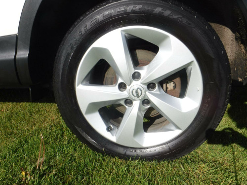 Nissan Qashqai  1.3 DIG-T Acenta Premium