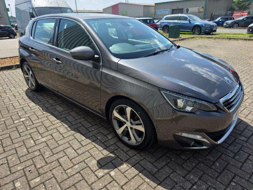 Peugeot 308  2.0 BlueHDi Allure