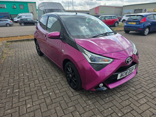 Toyota AYGO  1.0 VVT-i x-cite