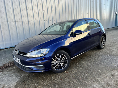 Volkswagen Golf  2.0 TDI BlueMotion Tech SE Nav