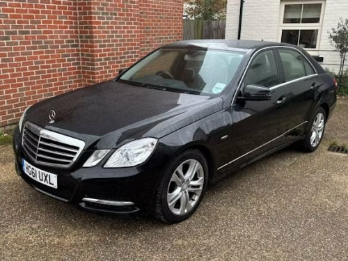 Mercedes-Benz E-Class E220 2.1 E220 CDI BlueEfficiency Executive SE Saloon 4d