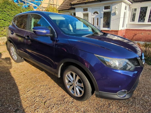 Nissan Qashqai  1.5 dCi Acenta Premium SUV 5dr Diesel Manual 2WD E