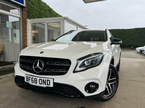 Mercedes-Benz GLA-Class GLA180 1.6 GLA180 Urban Edition SUV 5dr Petrol Manual Eur