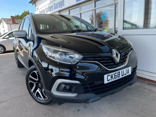 Renault Captur  0.9 TCe ENERGY Iconic SUV 5dr Petrol Manual Euro 6