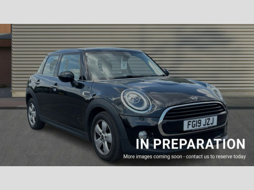 MINI Hatchback  HATCHBACK 1.5 Cooper Classic II 5dr