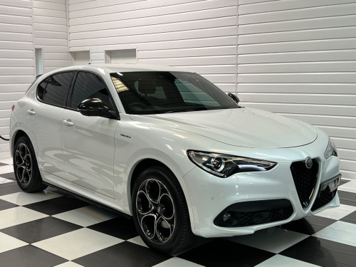 Alfa Romeo Stelvio  2.2 D 210 Veloce 5dr Auto