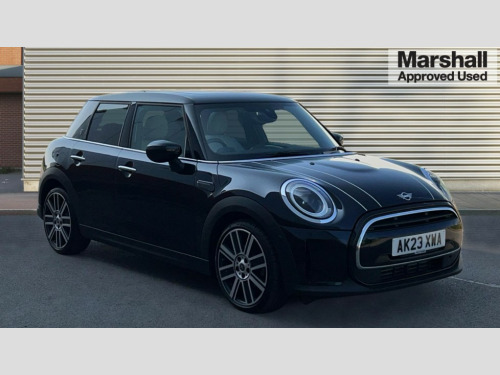 MINI Cooper  COOPER 1.5 C Exclusive 5dr Auto