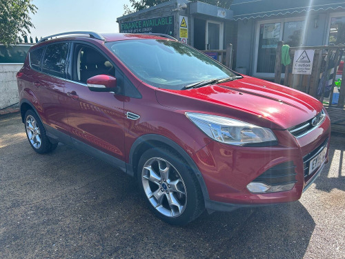 Ford Kuga  1.5 T EcoBoost Titanium