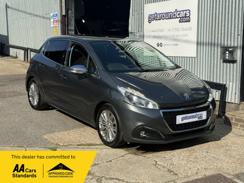 Peugeot 208  1.2 PureTech Allure 5Dr