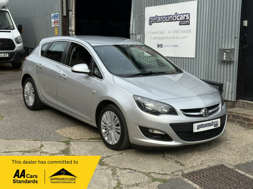 Vauxhall Astra  1.6 16v Excite 5Dr