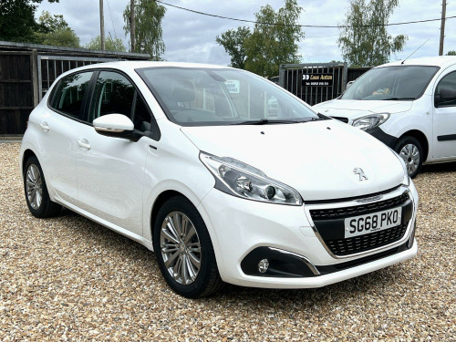 Peugeot 208  1.2 PureTech Signature