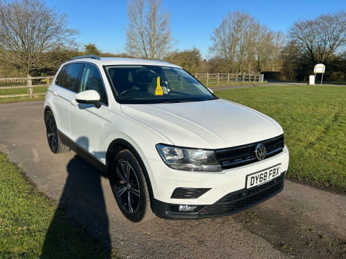 Volkswagen Tiguan  1.4 TSI SE Navigation