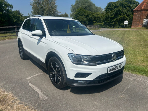 Volkswagen Tiguan  1.4 TSI SE Navigation