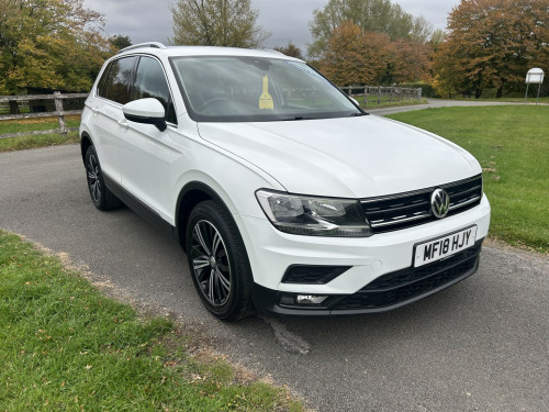 Volkswagen Tiguan  1.4 TSI SE Navigation