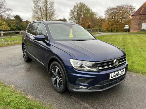 Volkswagen Tiguan  1.4 TSI SE Navigation