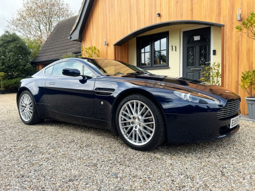 Aston Martin Vantage  4.7 V8