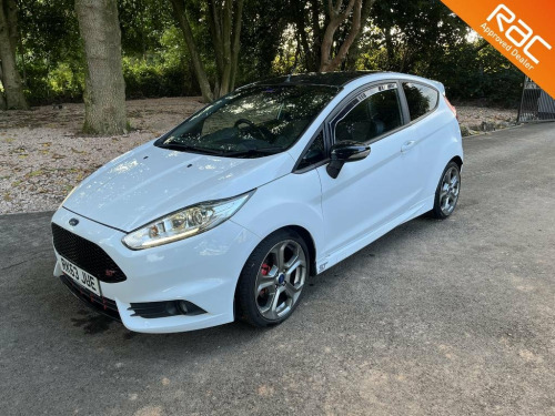 Ford Fiesta  1.6 T EcoBoost ST-2 with half lth,plus more added&fsh