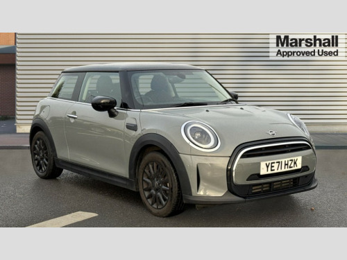 MINI Hatchback  HATCHBACK 1.5 Cooper Classic 3dr Auto [Comfort/Nav Pack] 