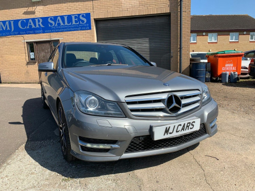 Mercedes-Benz C-Class C220 2.1 C220 CDI BlueEfficiency AMG Sport Plus G-Tronic+ Euro 5 (s/s) 4dr