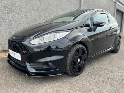 Ford Fiesta  1.6 T EcoBoost ST-2