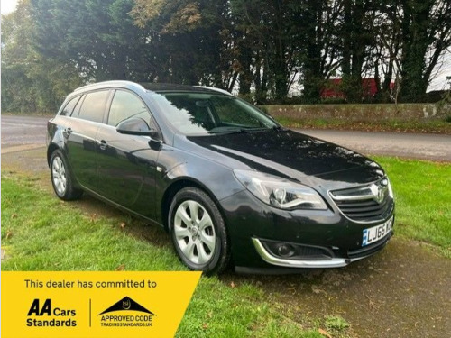 Vauxhall Insignia  2.0 CDTi SRi Nav Sports Tourer 5dr Diesel Auto Eur