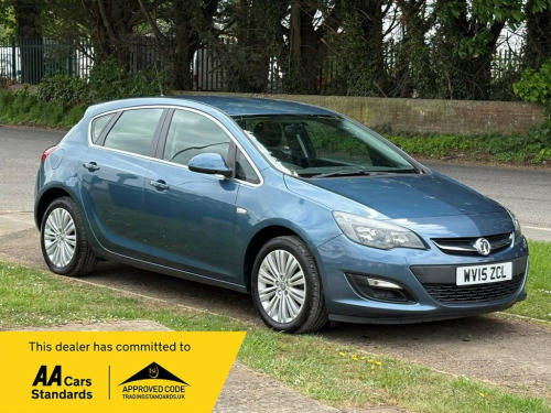 Vauxhall Astra  1.6 16v Excite Hatchback 5dr Petrol Manual Euro 5 