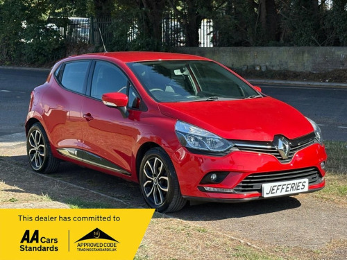 Renault Clio  0.9 TCe Play Hatchback 5dr Petrol Manual Euro 6 (s