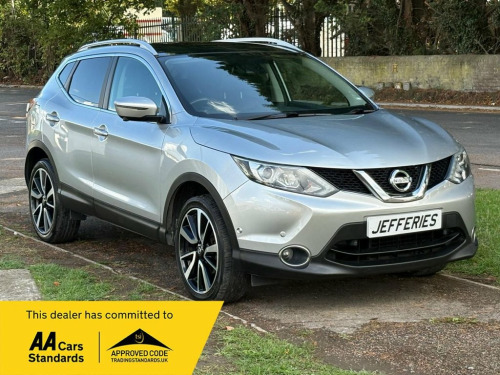 Nissan Qashqai  1.5 dCi Tekna SUV 5dr Diesel Manual 2WD Euro 6 (s/